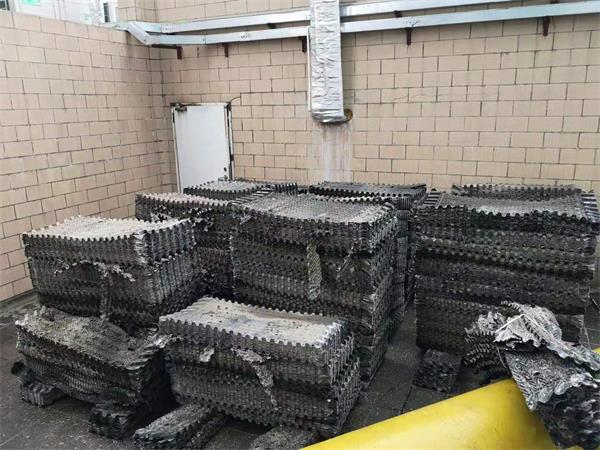 工業冷卻塔減少漂水損失的措施(夏天冷卻塔漂水率多