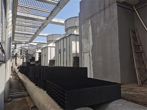 方形冷卻塔的組成與安裝(225噸方形冷卻塔安裝步驟)